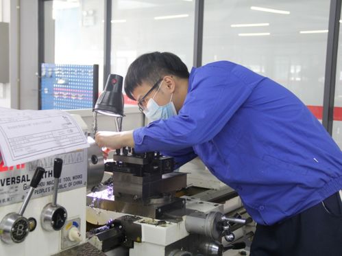 常被錯誤理解的三大專業(yè) 計算機(jī)專業(yè)會修電腦？機(jī)械工程很離譜？